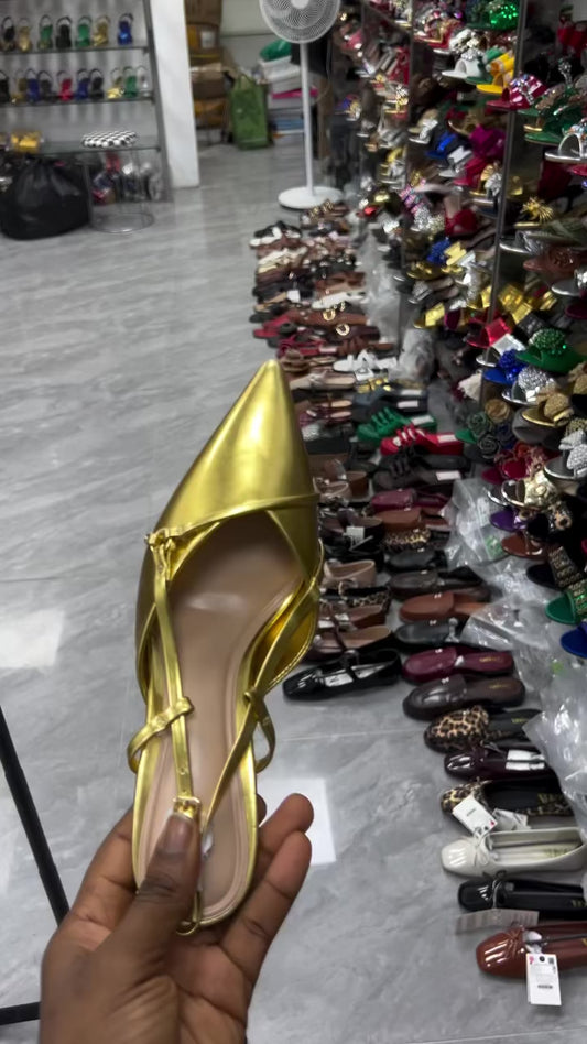 Shoe 23