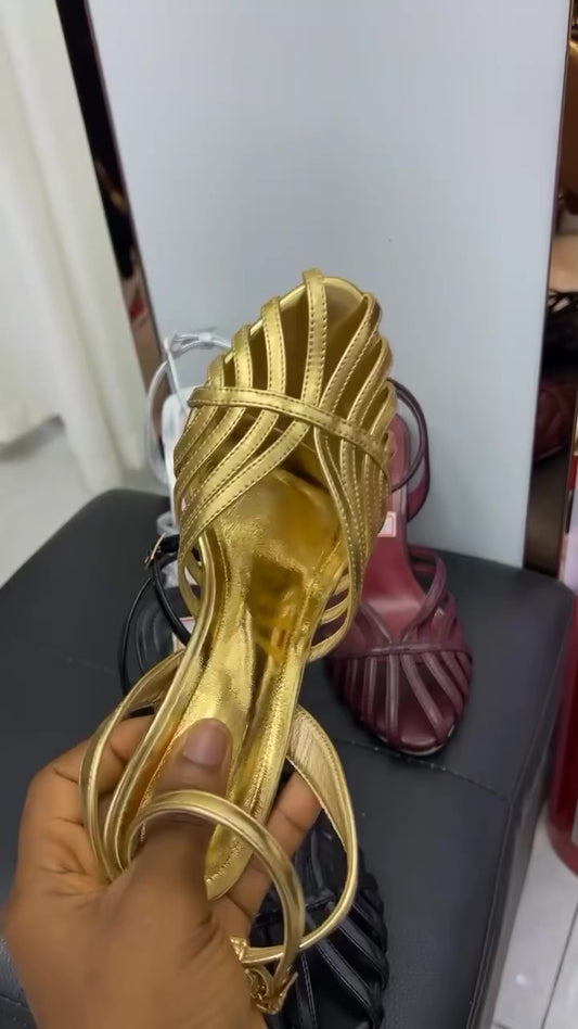 Shoe 19